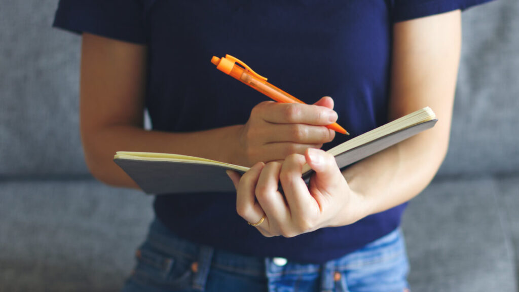 ライブのブッキングをするブッキングマネージャー