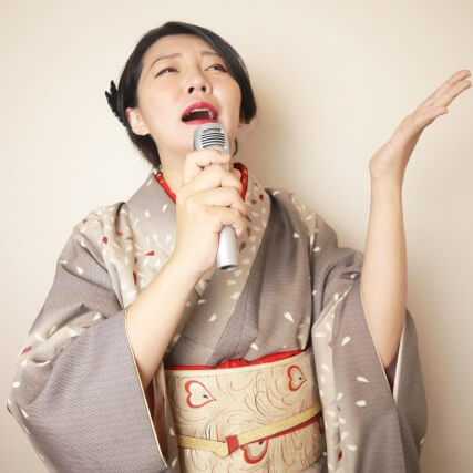 独自のこぶしと魅力的な声