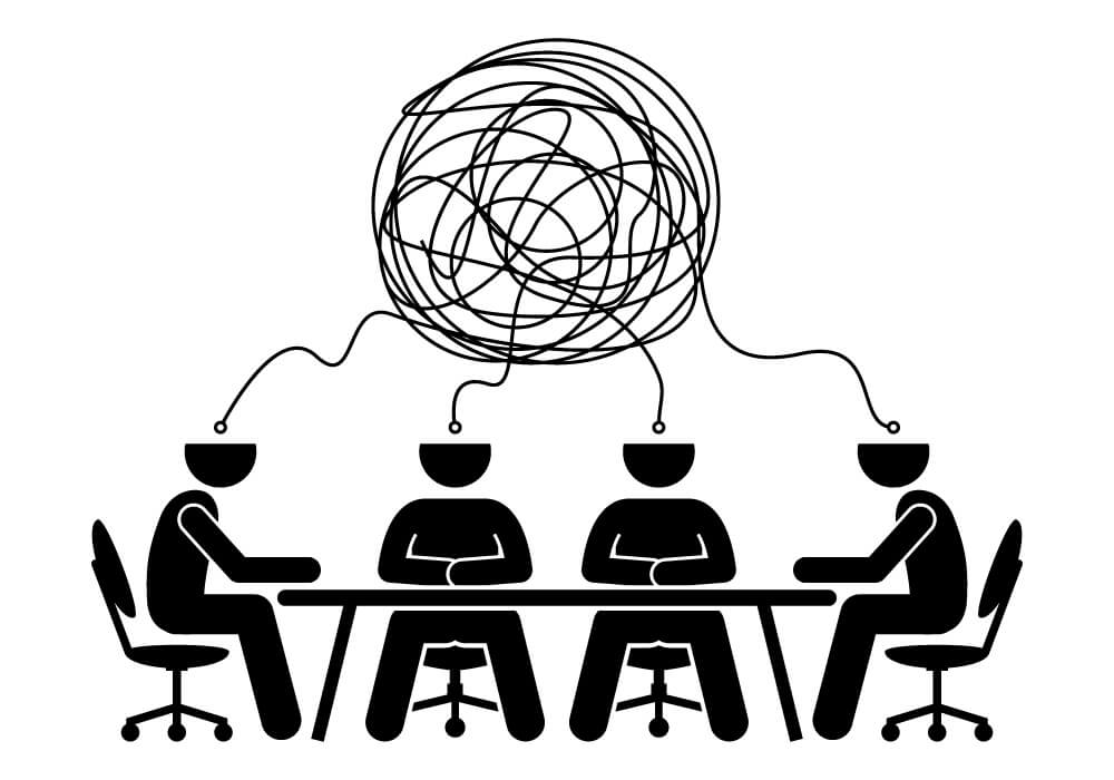 バンド名を考えるバンドメンバー